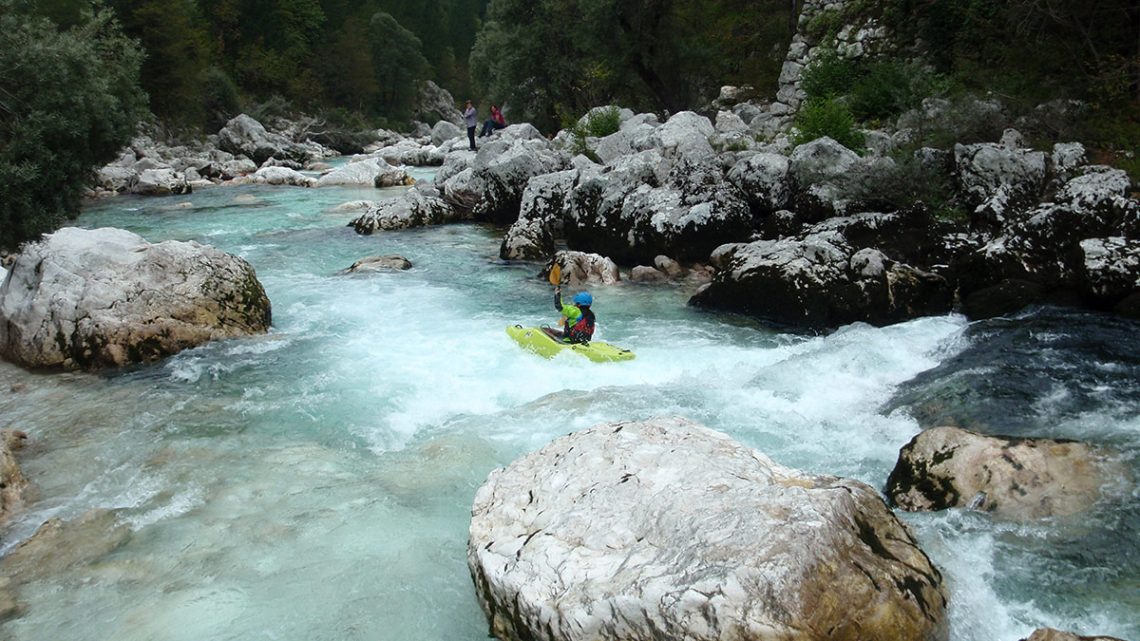 Caiac-whitewater-pe-raul-Soca-Oana-hibiscus-Sport